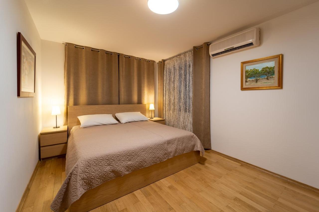 Erika Apartment คิร์ก ภายนอก รูปภาพ