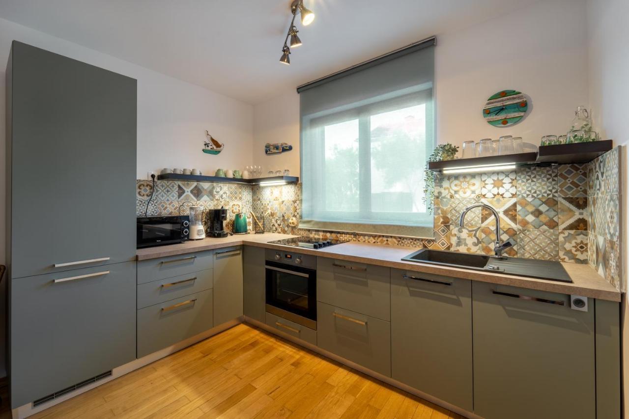 Erika Apartment คิร์ก ภายนอก รูปภาพ