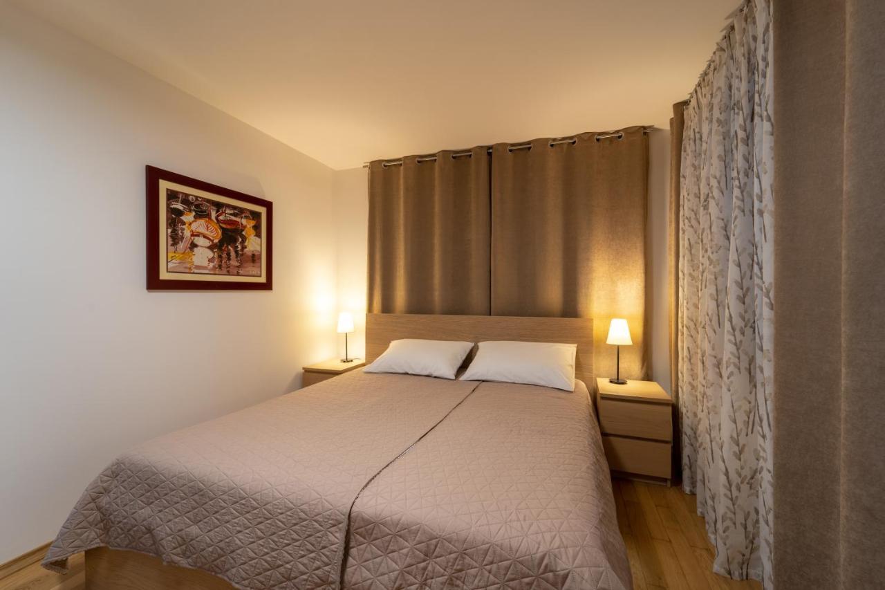 Erika Apartment คิร์ก ภายนอก รูปภาพ